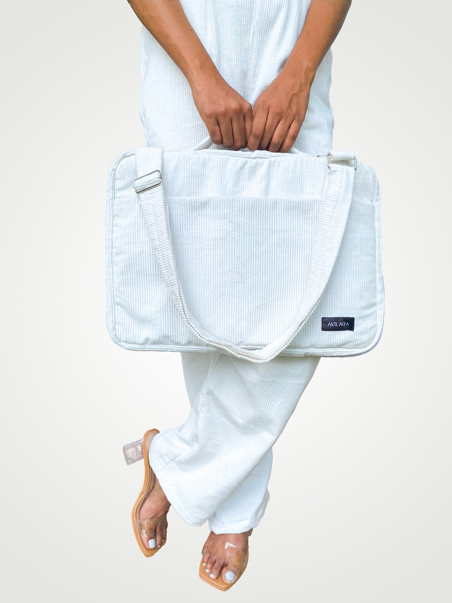 Holaara Laptop Bag - White