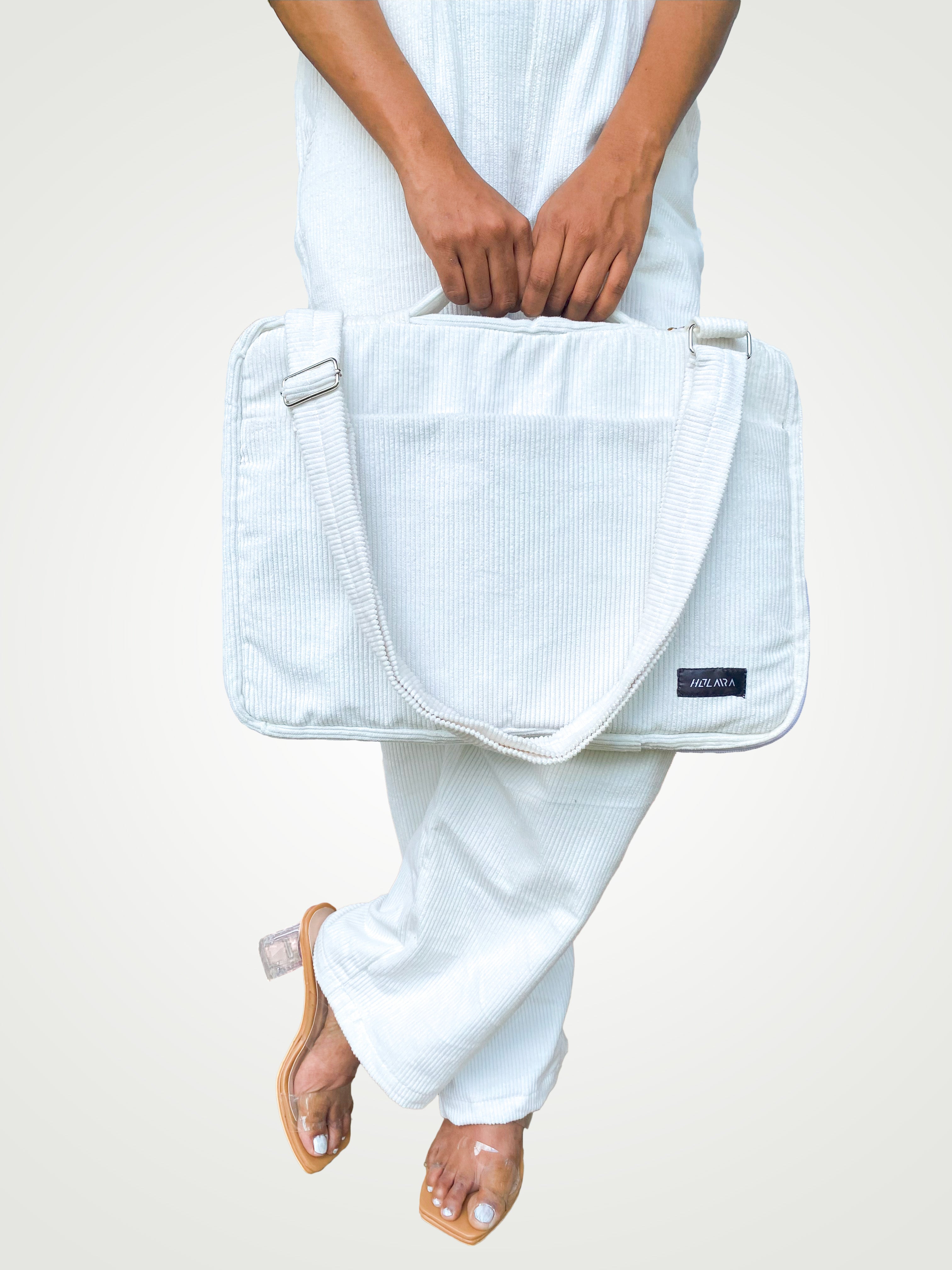 Holaara Laptop Bag - White
