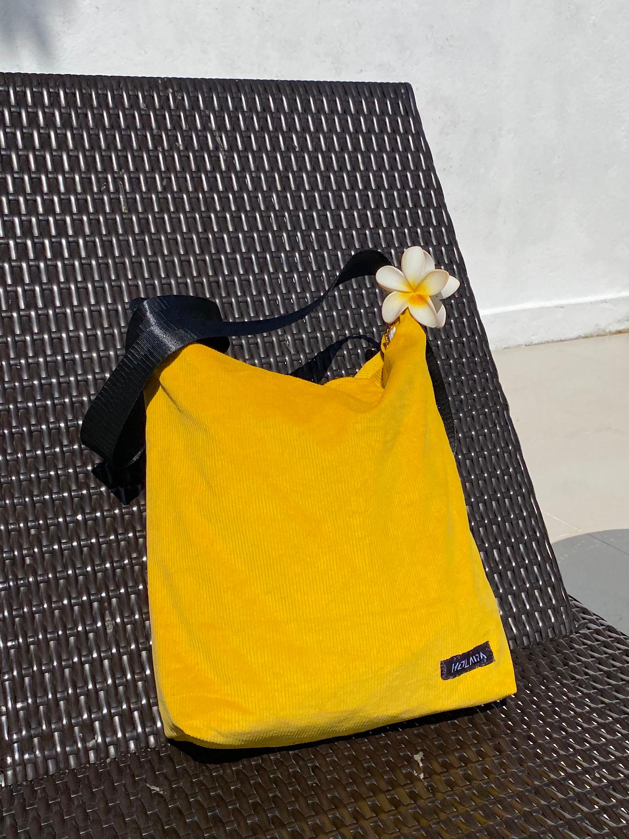 Holaara Solwave Shoulder Bag